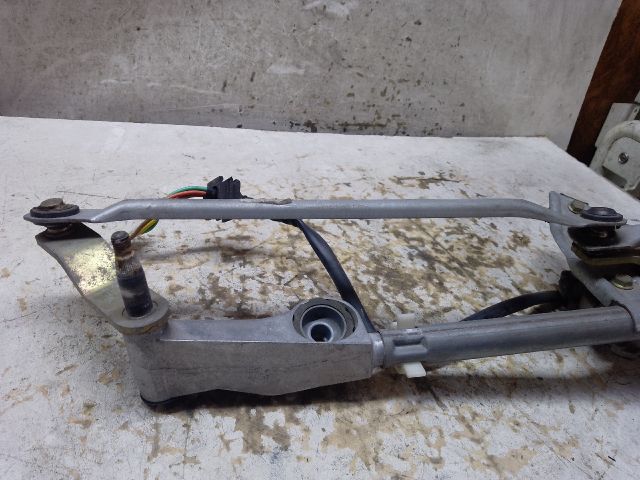 bontott MERCEDES-BENZ C-CLASS Első Ablaktörlő Szerkezet Motorral