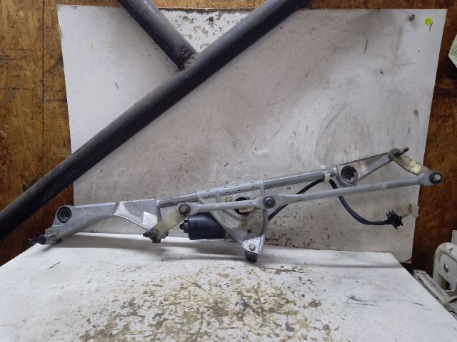 bontott MERCEDES-BENZ C-CLASS Első Ablaktörlő Szerkezet Motorral