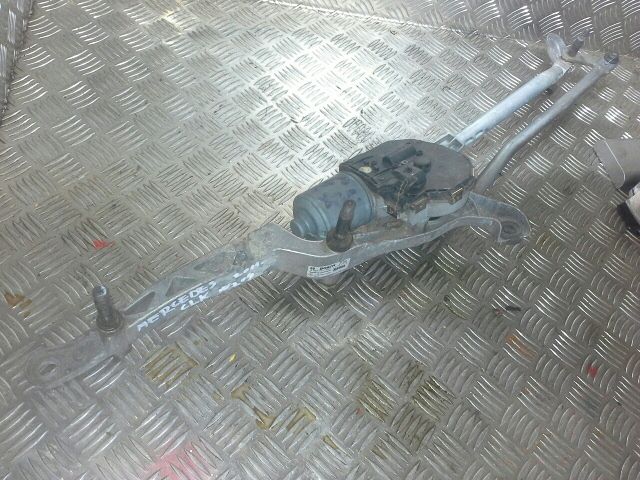 bontott MERCEDES-BENZ C-CLASS Első Ablaktörlő Szerkezet Motorral