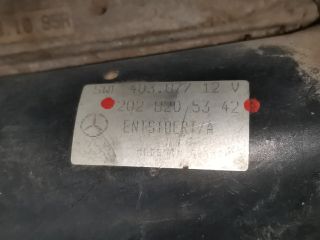 bontott MERCEDES-BENZ C-CLASS Első Ablaktörlő Szerkezet Motorral