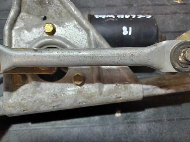 bontott MERCEDES-BENZ C-CLASS Első Ablaktörlő Szerkezet