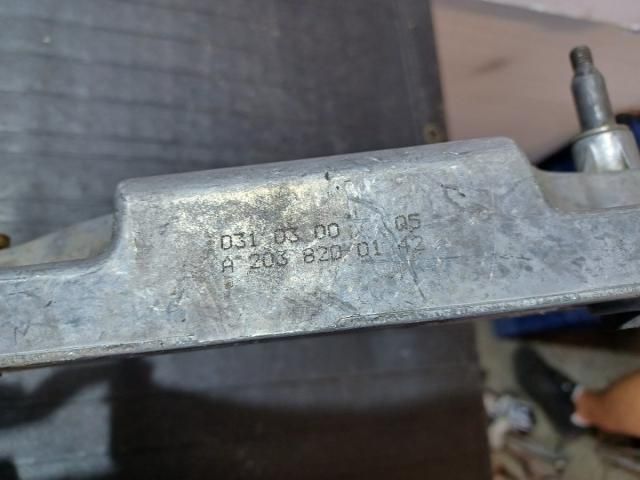 bontott MERCEDES-BENZ C-CLASS Első Ablaktörlő Szerkezet