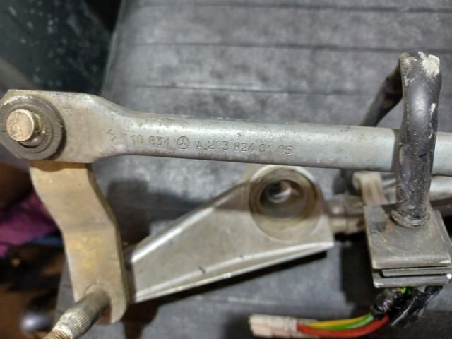 bontott MERCEDES-BENZ C-CLASS Első Ablaktörlő Szerkezet