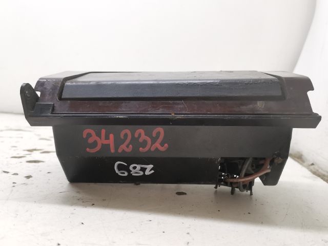 bontott MERCEDES-BENZ C-CLASS Első Hamutartó