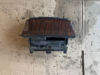 bontott MERCEDES-BENZ C-CLASS Első Hamutartó