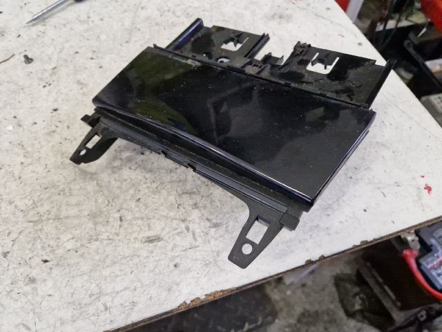 bontott MERCEDES-BENZ C-CLASS Első Hamutartó