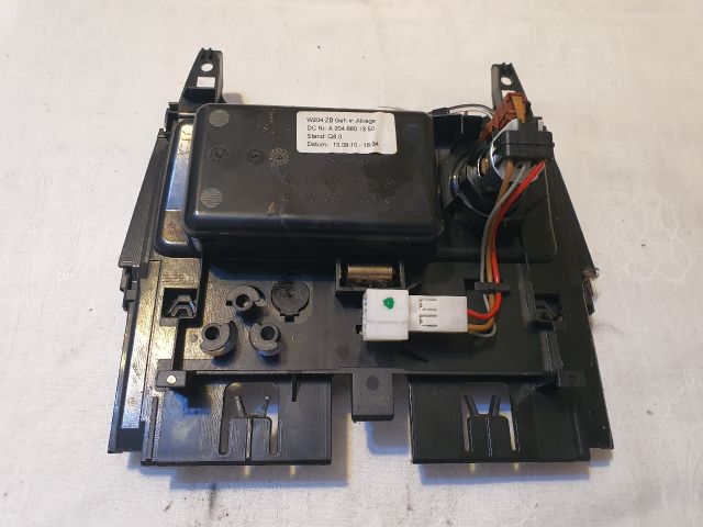 bontott MERCEDES-BENZ C-CLASS Első Hamutartó