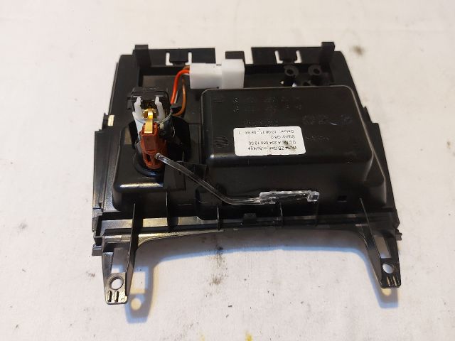 bontott MERCEDES-BENZ C-CLASS Első Hamutartó