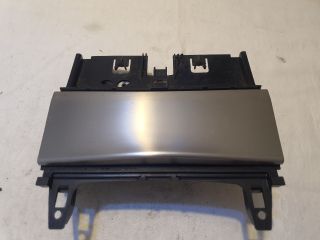 bontott MERCEDES-BENZ C-CLASS Első Hamutartó