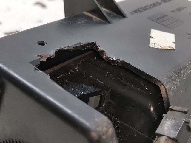 bontott MERCEDES-BENZ C-CLASS Első Hamutartó