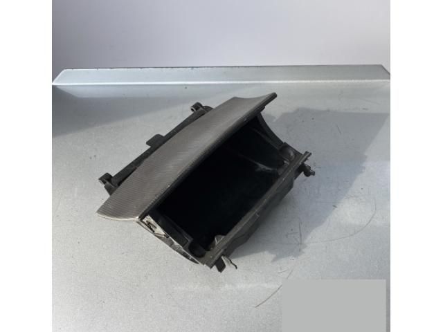 bontott MERCEDES-BENZ C-CLASS Első Hamutartó