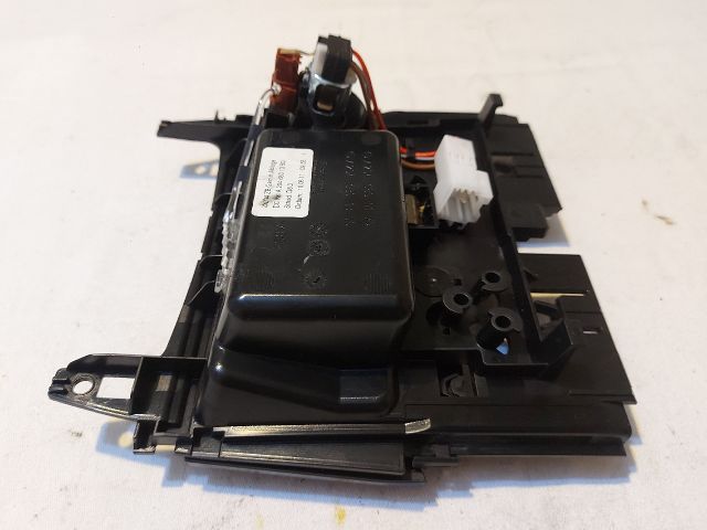 bontott MERCEDES-BENZ C-CLASS Első Hamutartó