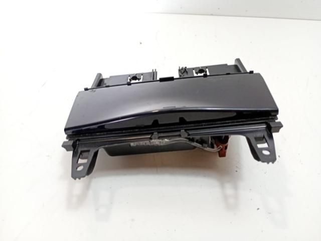 bontott MERCEDES-BENZ C-CLASS Első Hamutartó