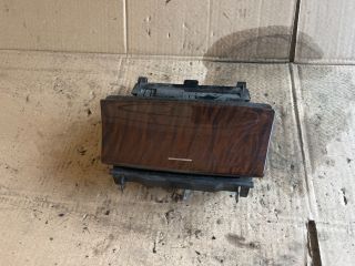 bontott MERCEDES-BENZ C-CLASS Első Hamutartó