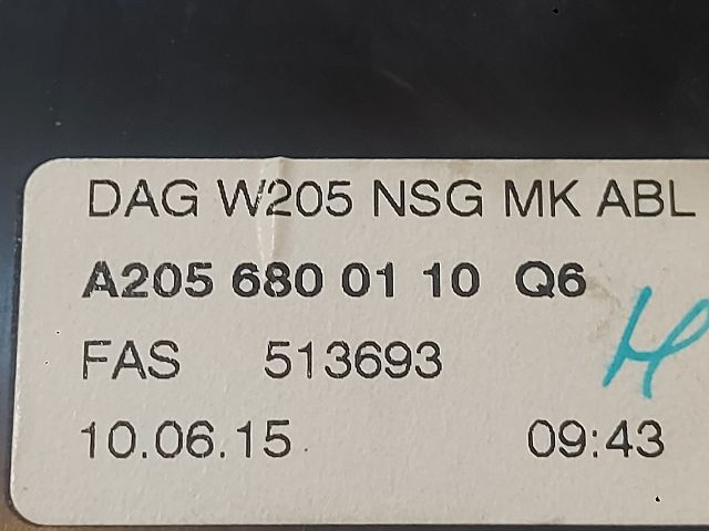 bontott MERCEDES-BENZ C-CLASS Első Hamutartó