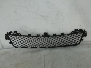 bontott MERCEDES-BENZ C-CLASS Első Lökhárító Alsó Középső Díszrács