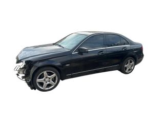 bontott MERCEDES-BENZ C-CLASS Első Lökhárító Alsó Középső Díszrács