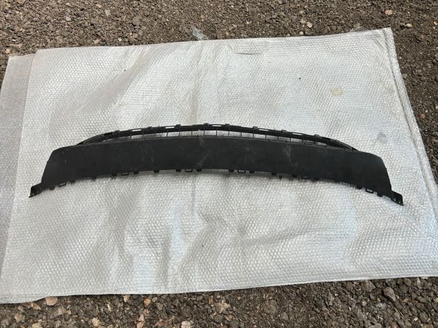 bontott MERCEDES-BENZ C-CLASS Első Lökhárító Alsó (Műanyag)