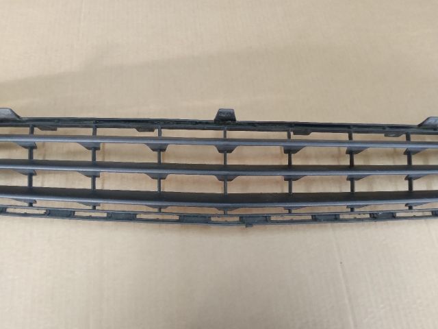 bontott MERCEDES-BENZ C-CLASS Első Lökhárító Alsó (Műanyag)