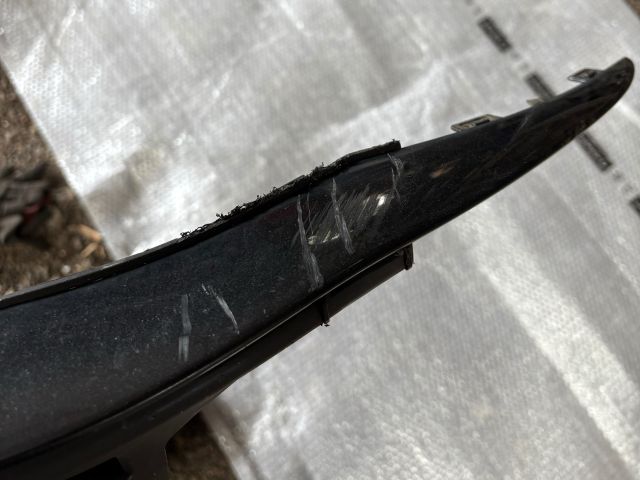 bontott MERCEDES-BENZ C-CLASS Első Lökhárító Alsó (Műanyag)