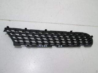 bontott MERCEDES-BENZ C-CLASS Első Lökhárító Jobb Díszrács
