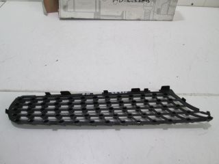 bontott MERCEDES-BENZ C-CLASS Első Lökhárító Jobb Díszrács