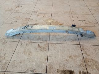 bontott MERCEDES-BENZ C-CLASS Első Lökhárító Merevítő (Fém)