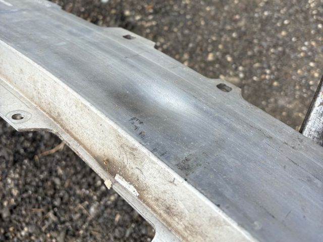 bontott MERCEDES-BENZ C-CLASS Első Lökhárító Merevítő (Fém)