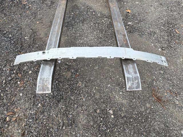 bontott MERCEDES-BENZ C-CLASS Első Lökhárító Merevítő (Fém)