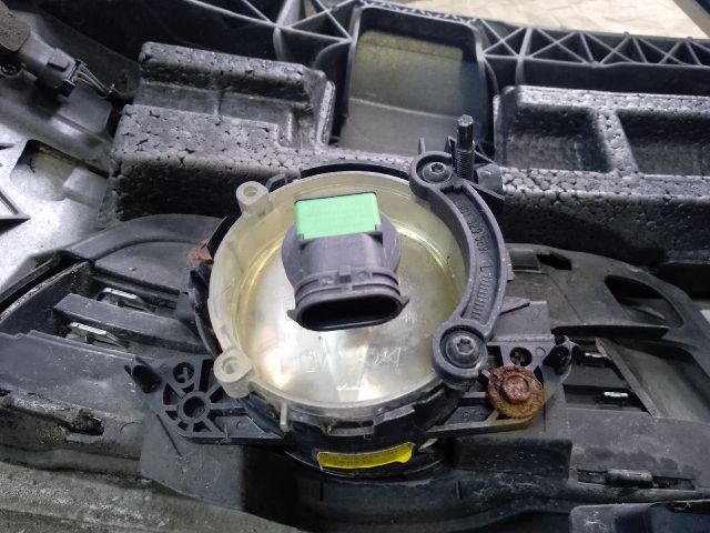 bontott MERCEDES-BENZ C-CLASS Első Lökhárító (Részeivel)