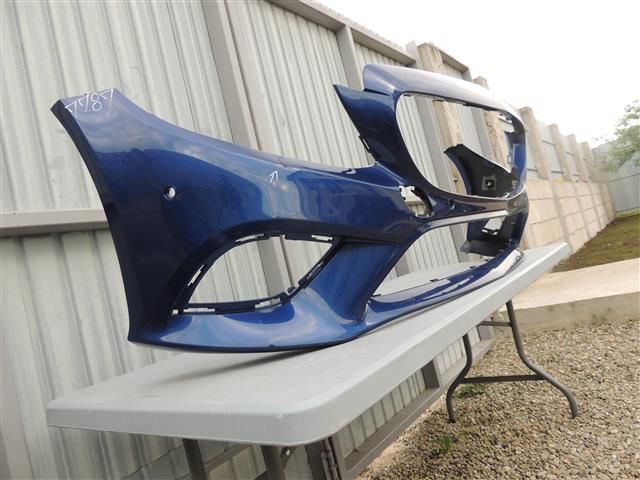 bontott MERCEDES-BENZ C-CLASS Első Lökhárító (Részeivel)