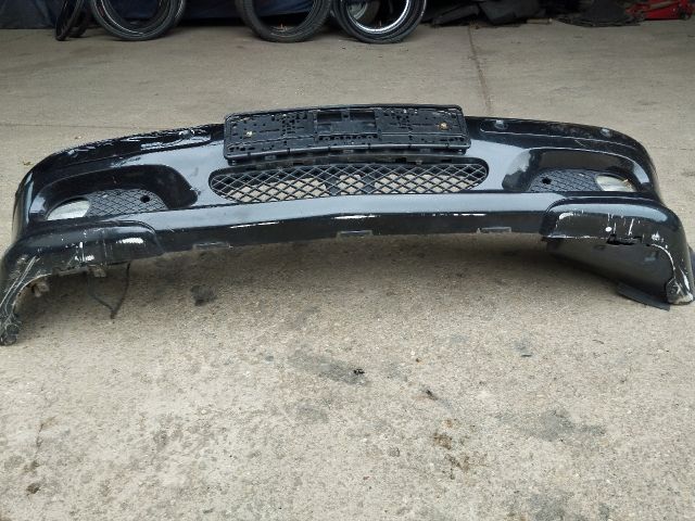 bontott MERCEDES-BENZ C-CLASS Első Lökhárító (Részeivel)