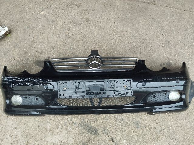 bontott MERCEDES-BENZ C-CLASS Első Lökhárító (Részeivel)