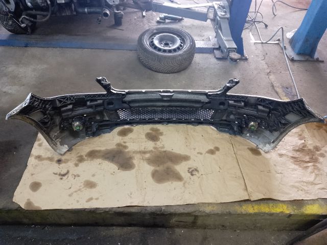 bontott MERCEDES-BENZ C-CLASS Első Lökhárító (Részeivel)