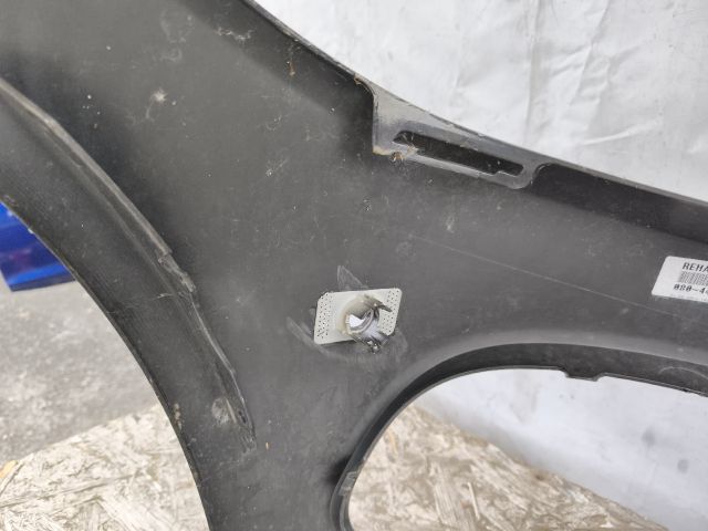 bontott MERCEDES-BENZ C-CLASS Első Lökhárító (Részeivel)