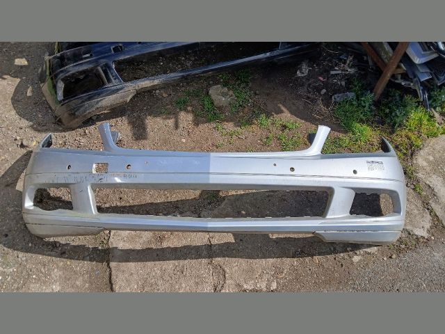 bontott MERCEDES-BENZ C-CLASS Első Lökhárító (Részeivel)