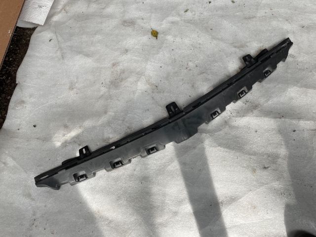 bontott MERCEDES-BENZ C-CLASS Első Lökhárító Tartó Felső