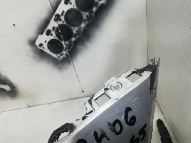 bontott MERCEDES-BENZ C-CLASS Első Lökhárító (Üresen)