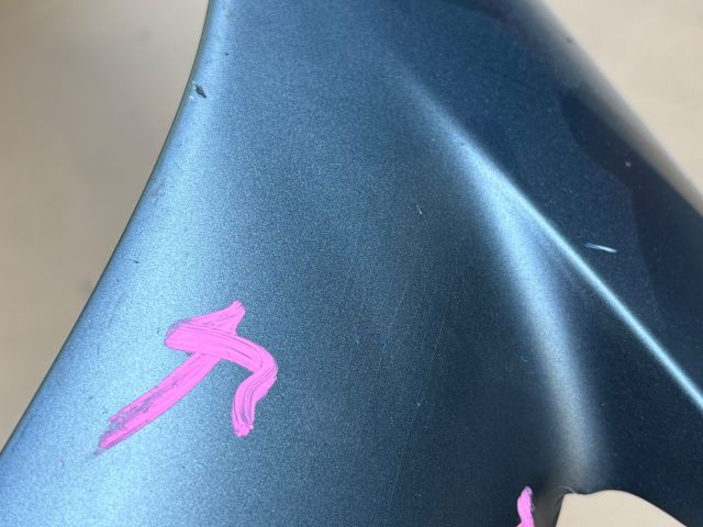 bontott MERCEDES-BENZ C-CLASS Első Lökhárító (Üresen)