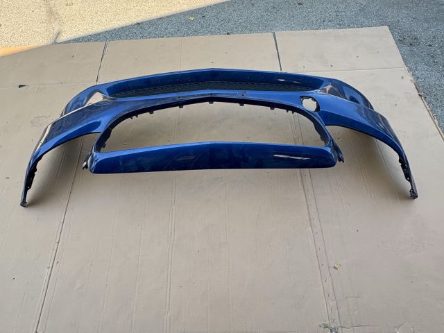 bontott MERCEDES-BENZ C-CLASS Első Lökhárító (Üresen)