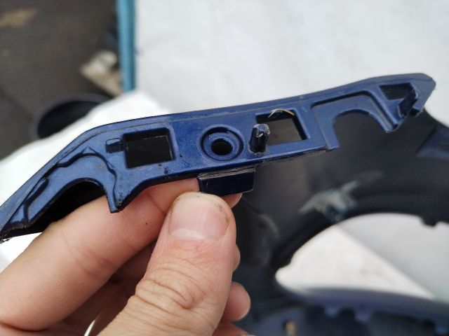 bontott MERCEDES-BENZ C-CLASS Első Lökhárító (Üresen)