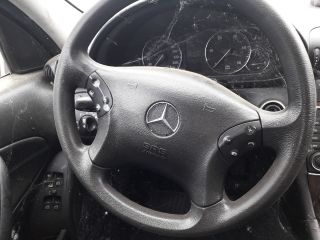 bontott MERCEDES-BENZ C-CLASS Első Lökhárító (Üresen)