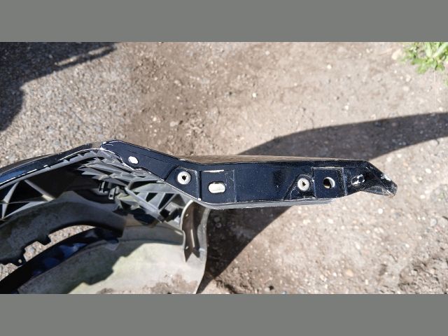 bontott MERCEDES-BENZ C-CLASS Első Lökhárító (Üresen)