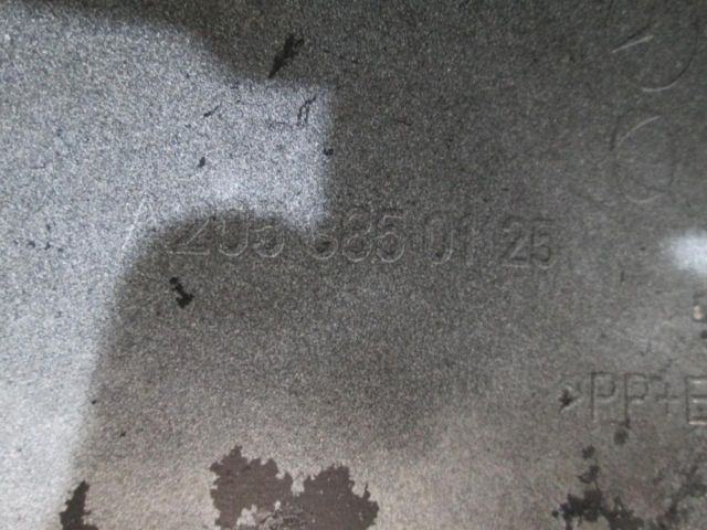 bontott MERCEDES-BENZ C-CLASS Első Lökhárító (Üresen)