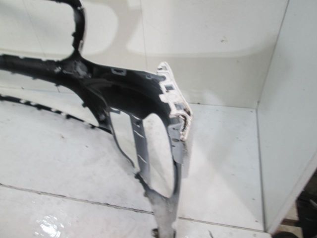 bontott MERCEDES-BENZ C-CLASS Első Lökhárító (Üresen)