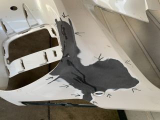 bontott MERCEDES-BENZ C-CLASS Első Lökhárító (Üresen)