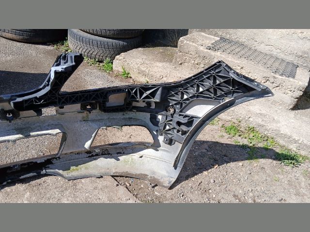 bontott MERCEDES-BENZ C-CLASS Első Lökhárító (Üresen)