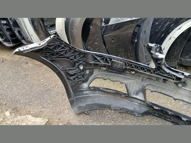 bontott MERCEDES-BENZ C-CLASS Első Lökhárító (Üresen)