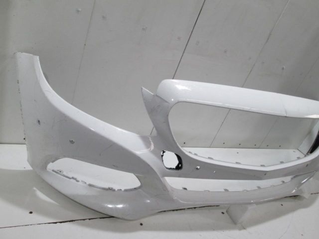 bontott MERCEDES-BENZ C-CLASS Első Lökhárító (Üresen)