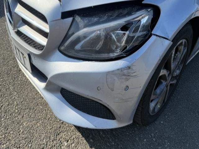 bontott MERCEDES-BENZ C-CLASS Első Lökhárító (Üresen)